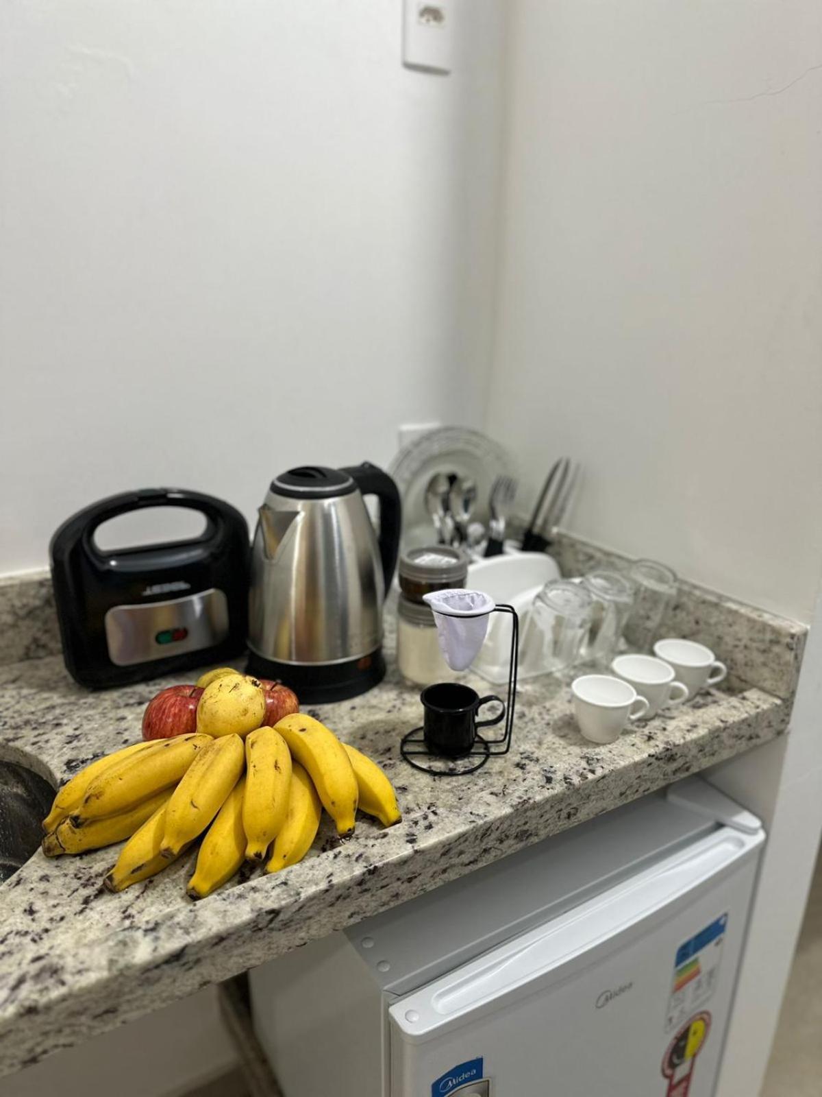 Suite Grega 5- Centro Da Vila Abraao エクステリア 写真